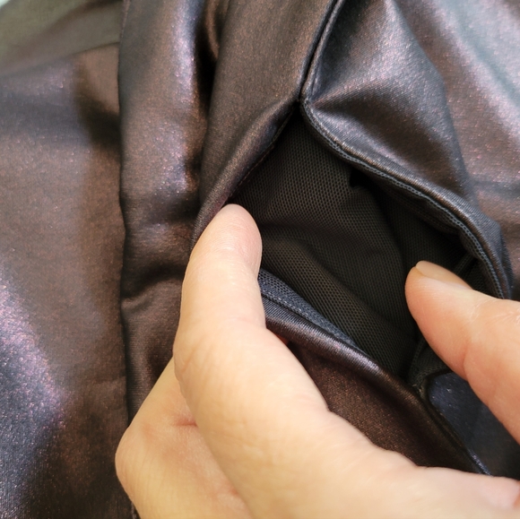 NWOT Athleta Elation Burgundy Ultra High Rise Tight Faux Leather Leggings Size L - Picture 6 of 10